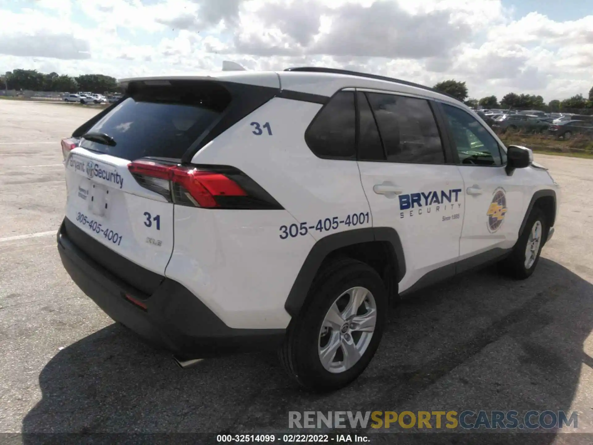 4 Photograph of a damaged car 2T3W1RFVXMC123631 TOYOTA RAV4 2021