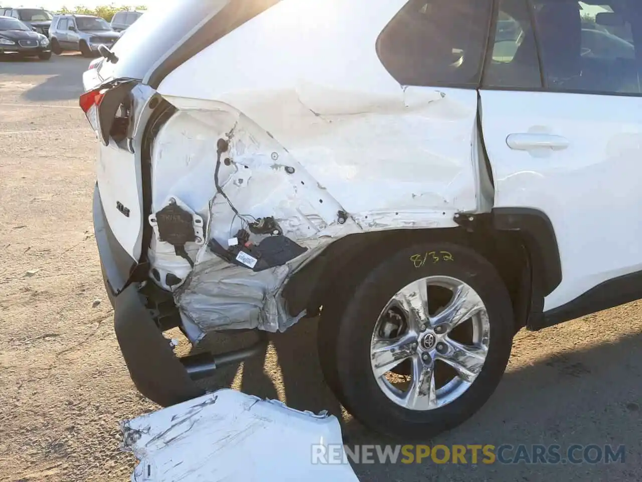 9 Photograph of a damaged car 2T3W1RFVXMC123936 TOYOTA RAV4 2021