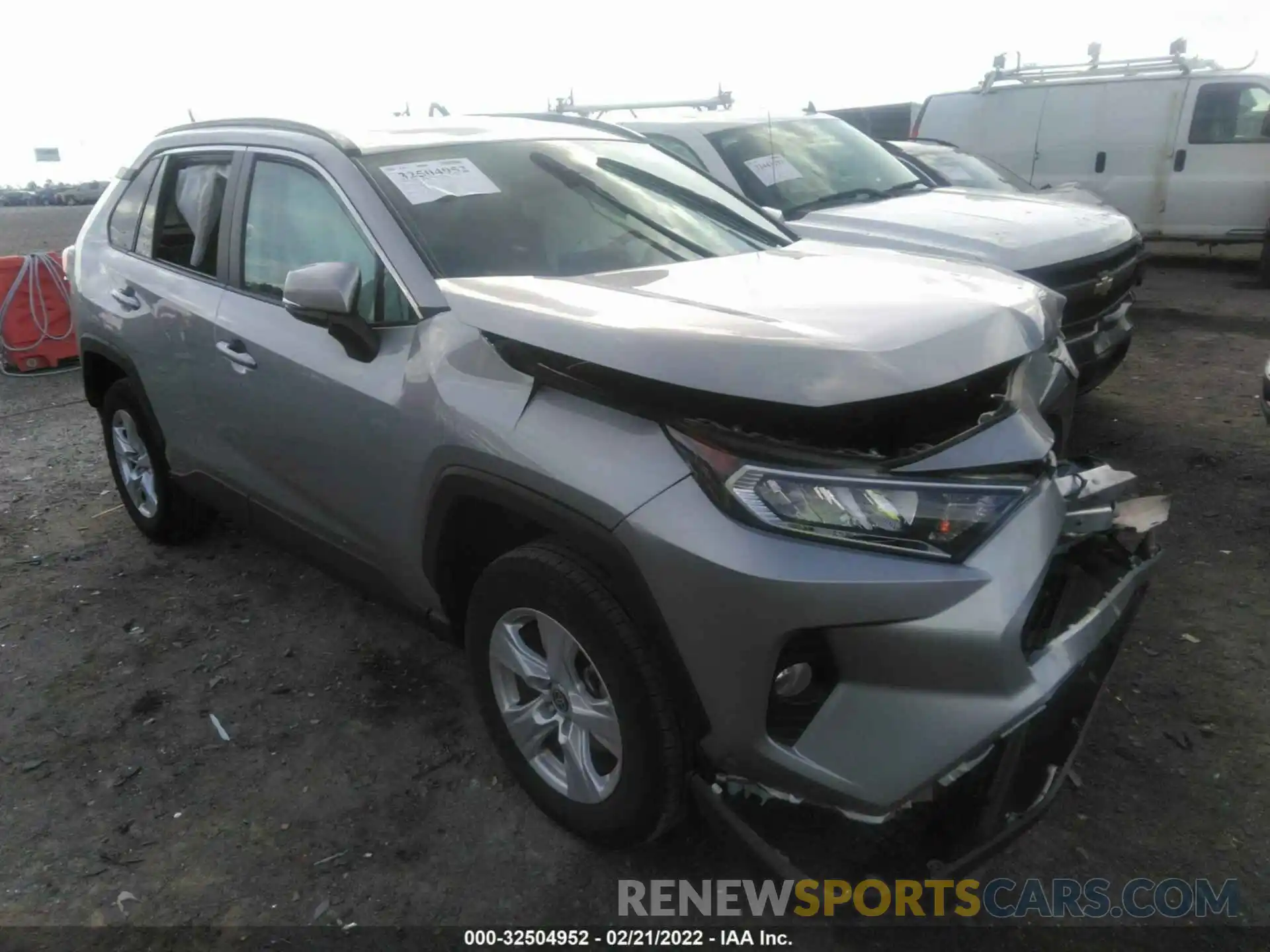 1 Photograph of a damaged car 2T3W1RFVXMC136203 TOYOTA RAV4 2021