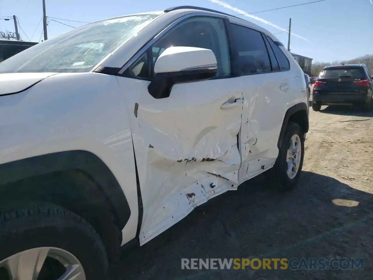 9 Photograph of a damaged car 2T3W1RFVXMC152613 TOYOTA RAV4 2021