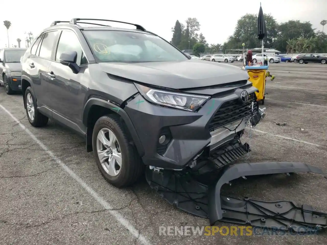 1 Photograph of a damaged car 2T3W1RFVXMC152658 TOYOTA RAV4 2021