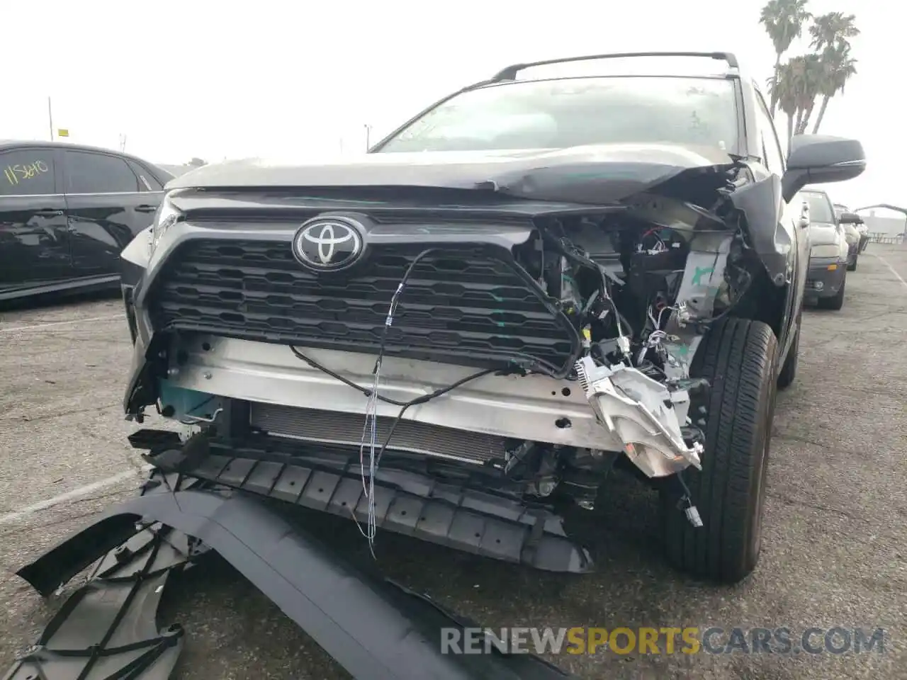 9 Photograph of a damaged car 2T3W1RFVXMC152658 TOYOTA RAV4 2021