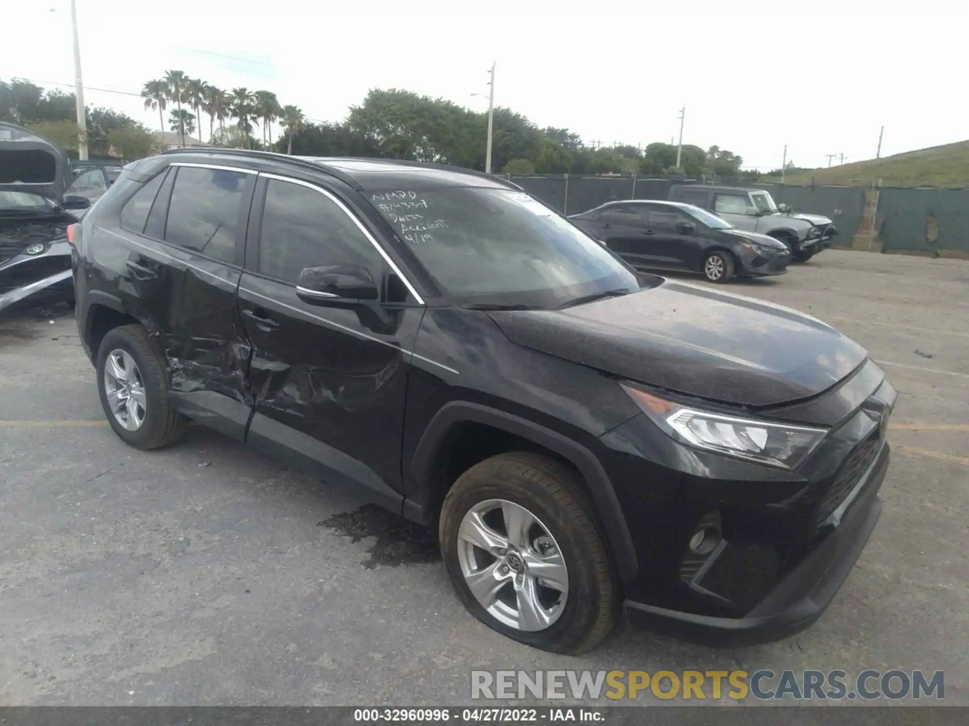 1 Photograph of a damaged car 2T3W1RFVXMC164390 TOYOTA RAV4 2021