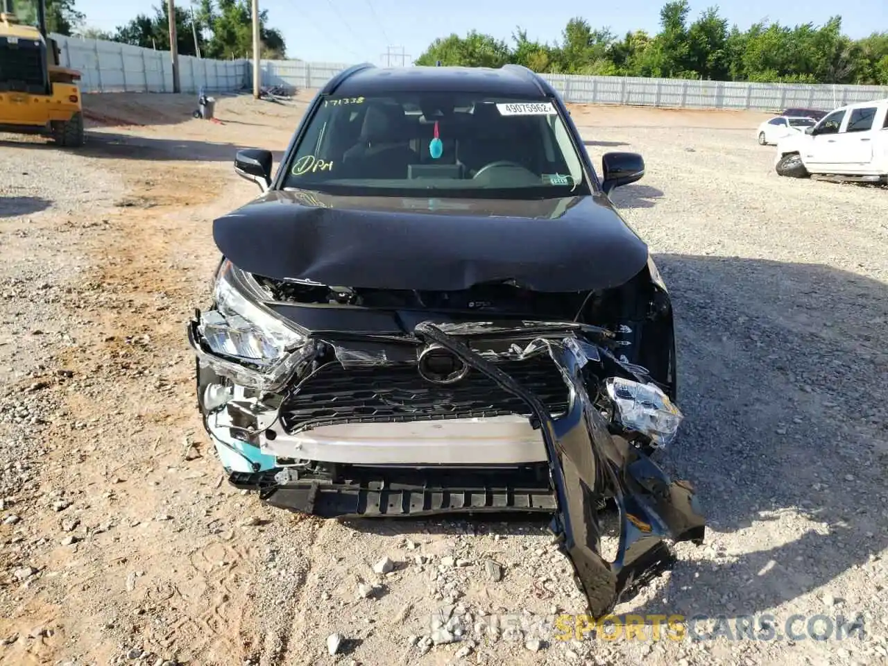 9 Photograph of a damaged car 2T3W1RFVXMC171338 TOYOTA RAV4 2021