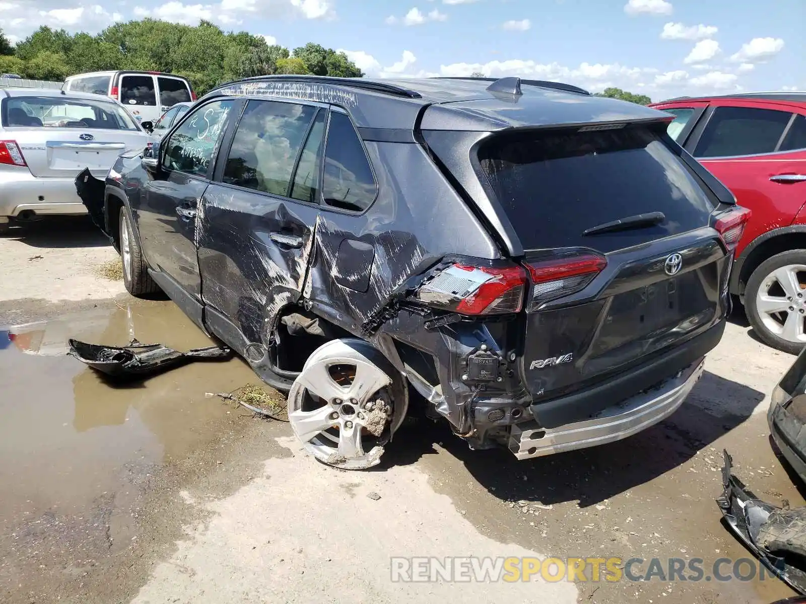 3 Photograph of a damaged car 2T3W1RFVXMW105256 TOYOTA RAV4 2021