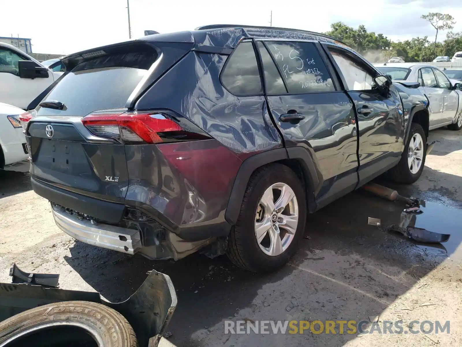 4 Photograph of a damaged car 2T3W1RFVXMW105256 TOYOTA RAV4 2021