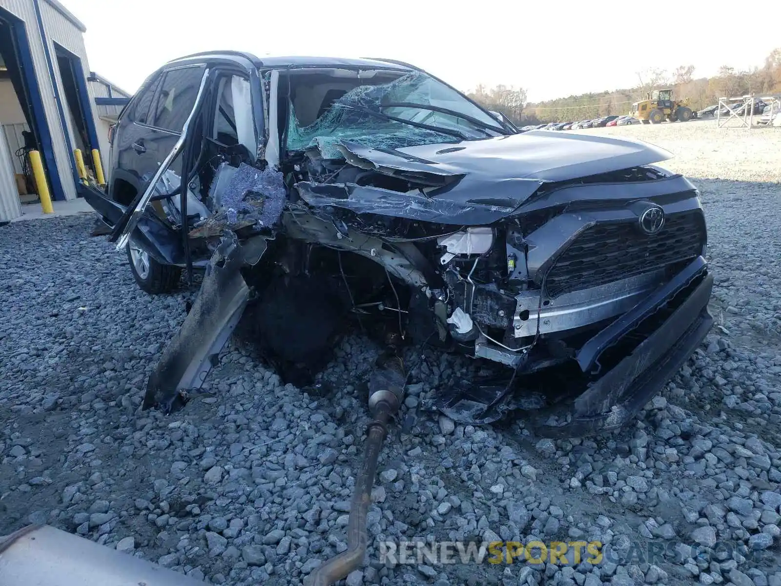 1 Photograph of a damaged car 2T3W1RFVXMW106147 TOYOTA RAV4 2021