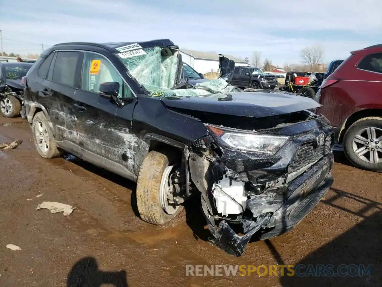 1 Photograph of a damaged car 2T3W1RFVXMW113082 TOYOTA RAV4 2021