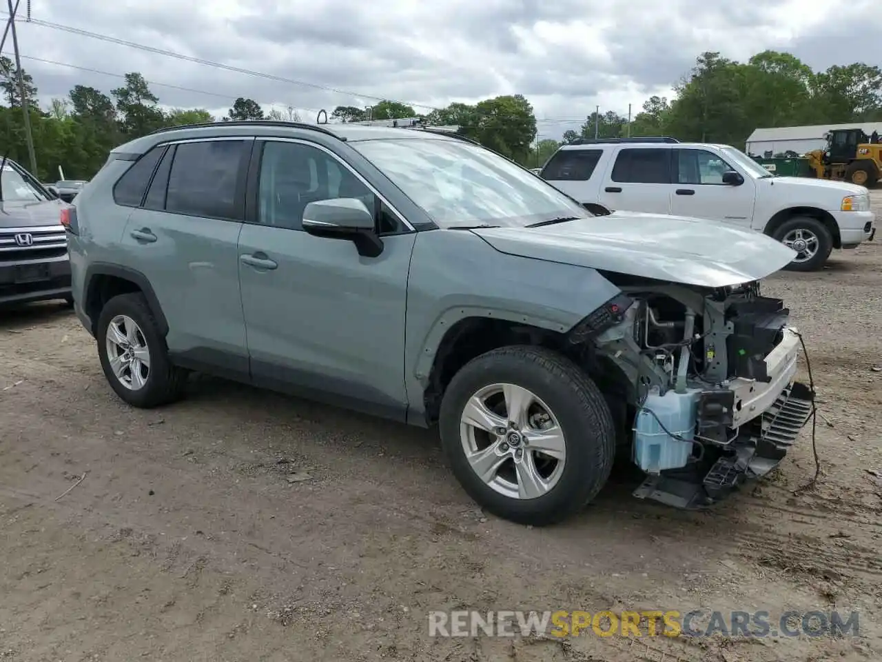 4 Photograph of a damaged car 2T3W1RFVXMW114961 TOYOTA RAV4 2021