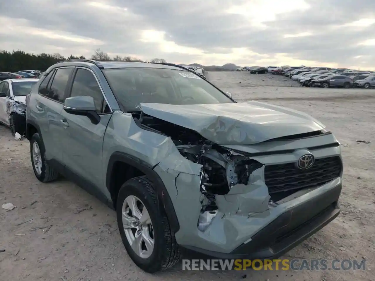 1 Photograph of a damaged car 2T3W1RFVXMW117097 TOYOTA RAV4 2021