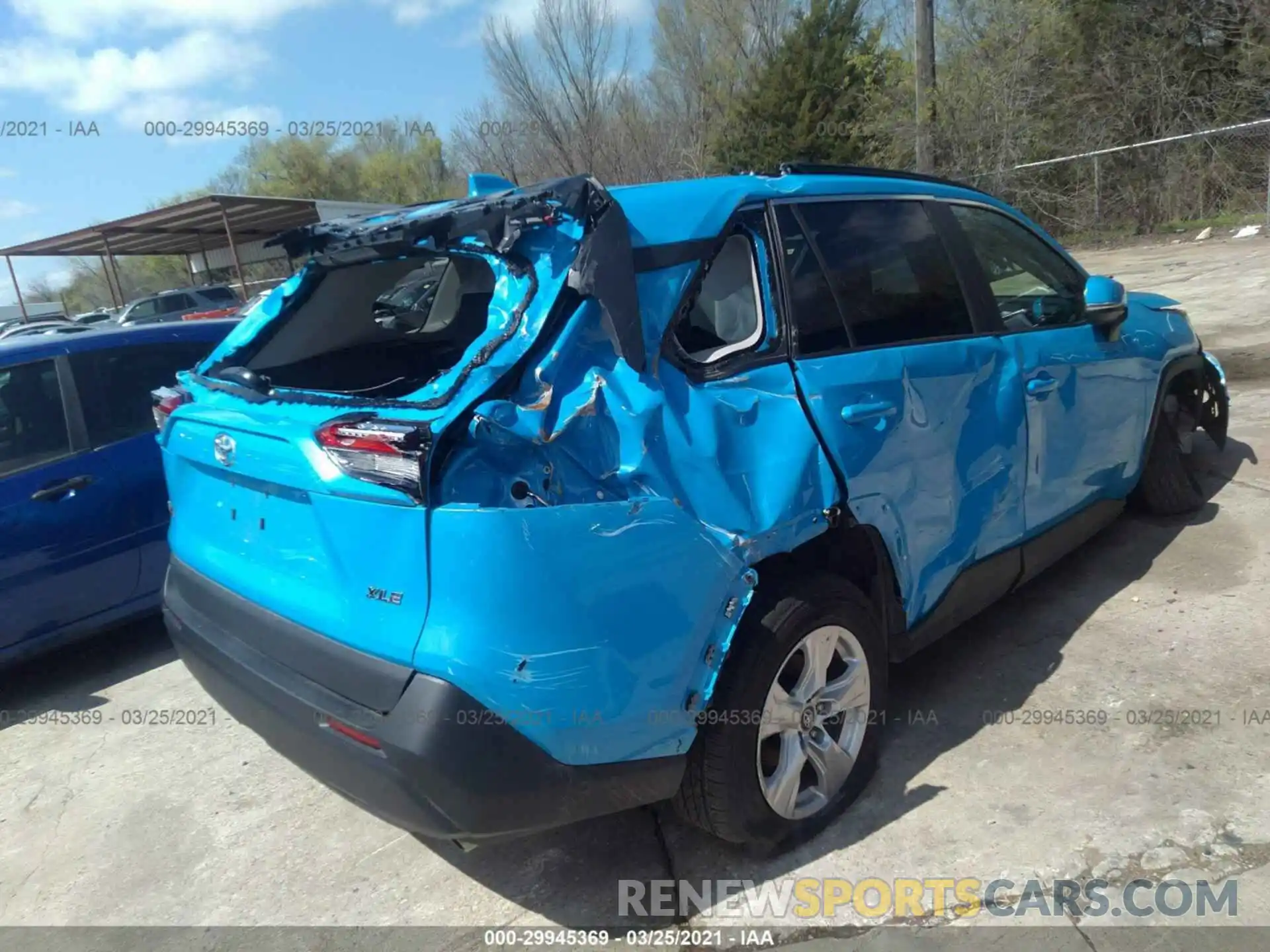 4 Photograph of a damaged car 2T3W1RFVXMW118668 TOYOTA RAV4 2021