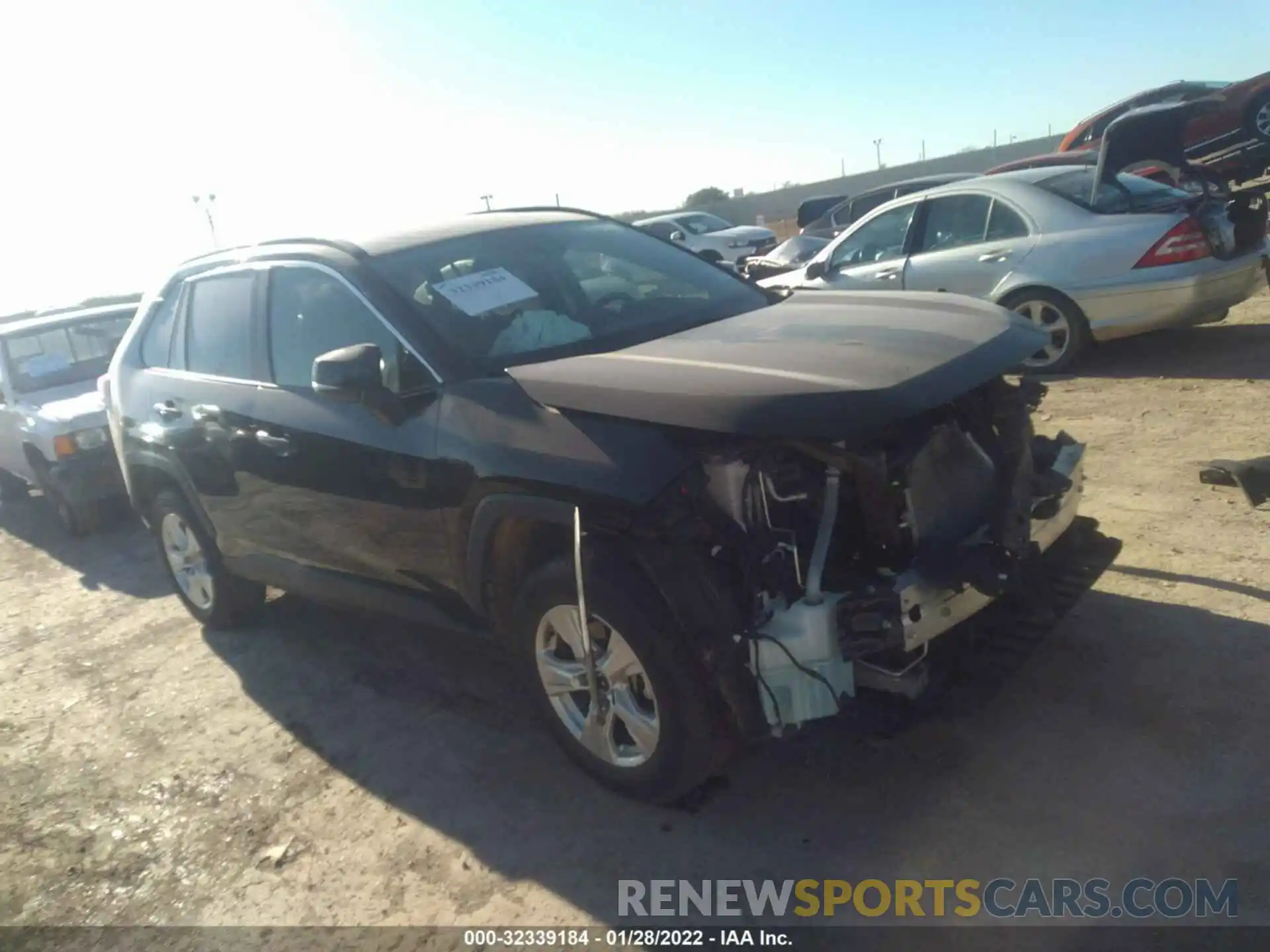 1 Photograph of a damaged car 2T3W1RFVXMW118749 TOYOTA RAV4 2021