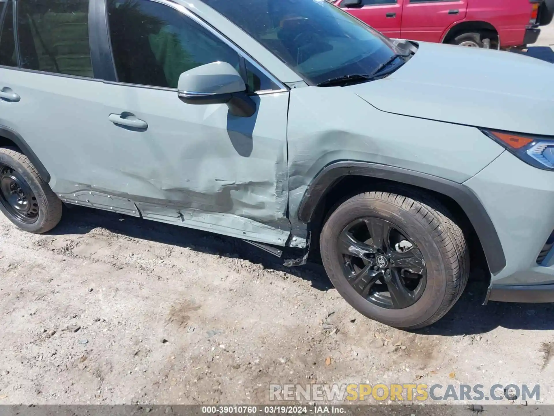 6 Photograph of a damaged car 2T3W1RFVXMW121599 TOYOTA RAV4 2021