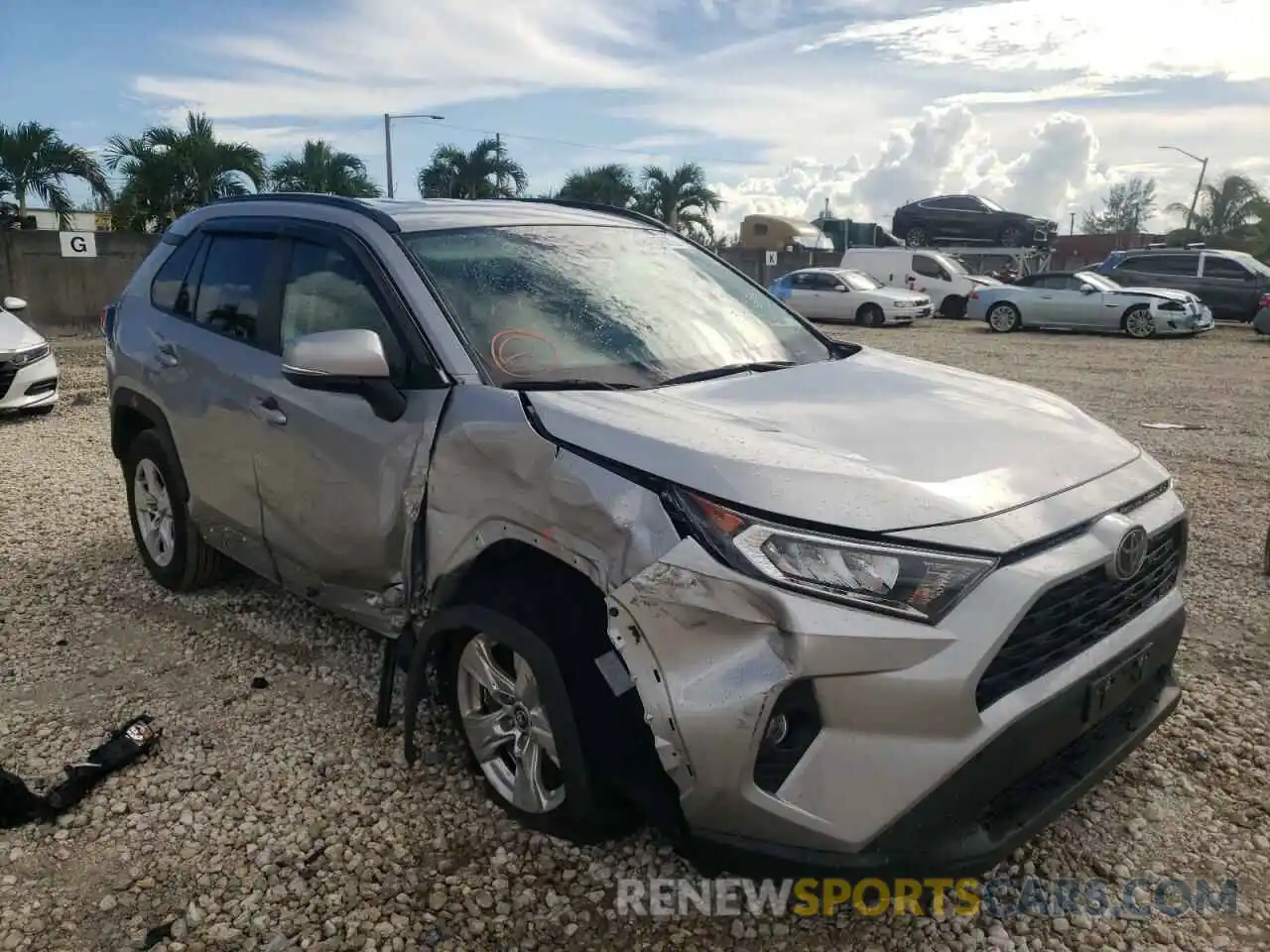 1 Photograph of a damaged car 2T3W1RFVXMW124227 TOYOTA RAV4 2021