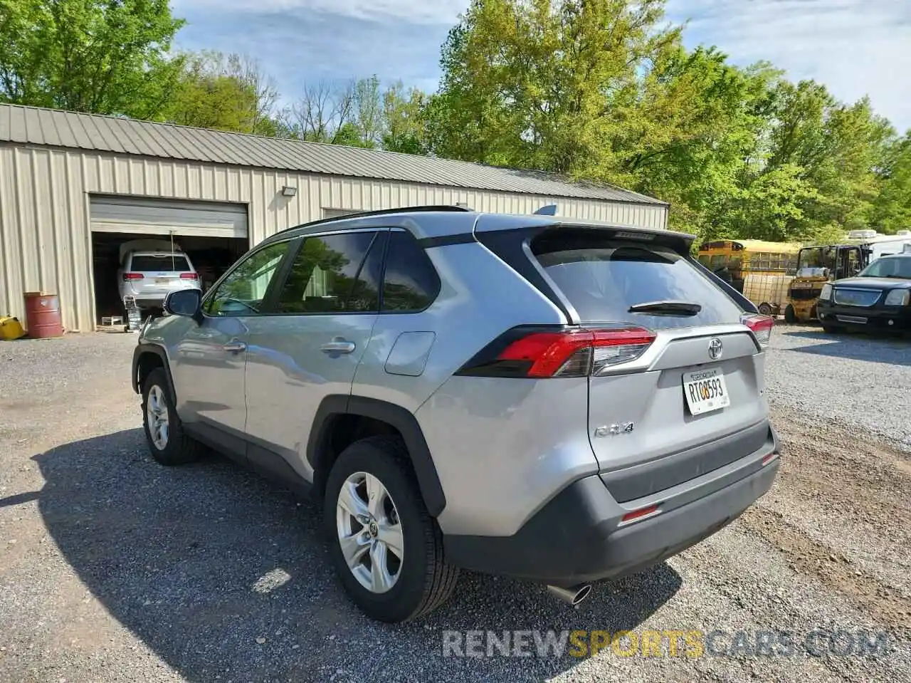 3 Photograph of a damaged car 2T3W1RFVXMW137348 TOYOTA RAV4 2021