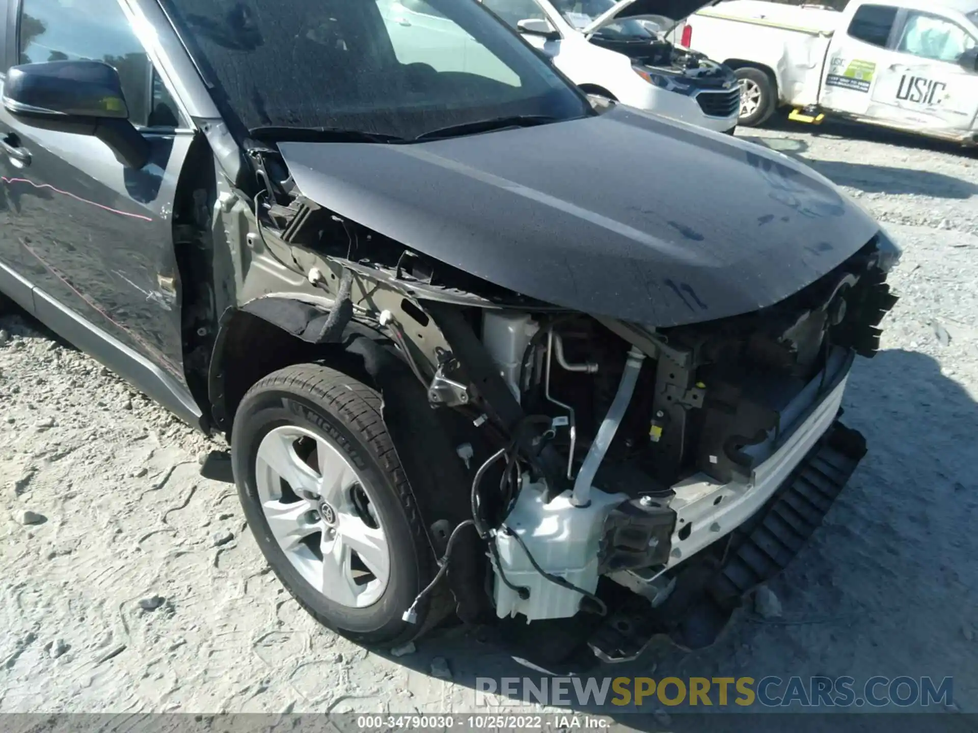 6 Photograph of a damaged car 2T3W1RFVXMW138595 TOYOTA RAV4 2021