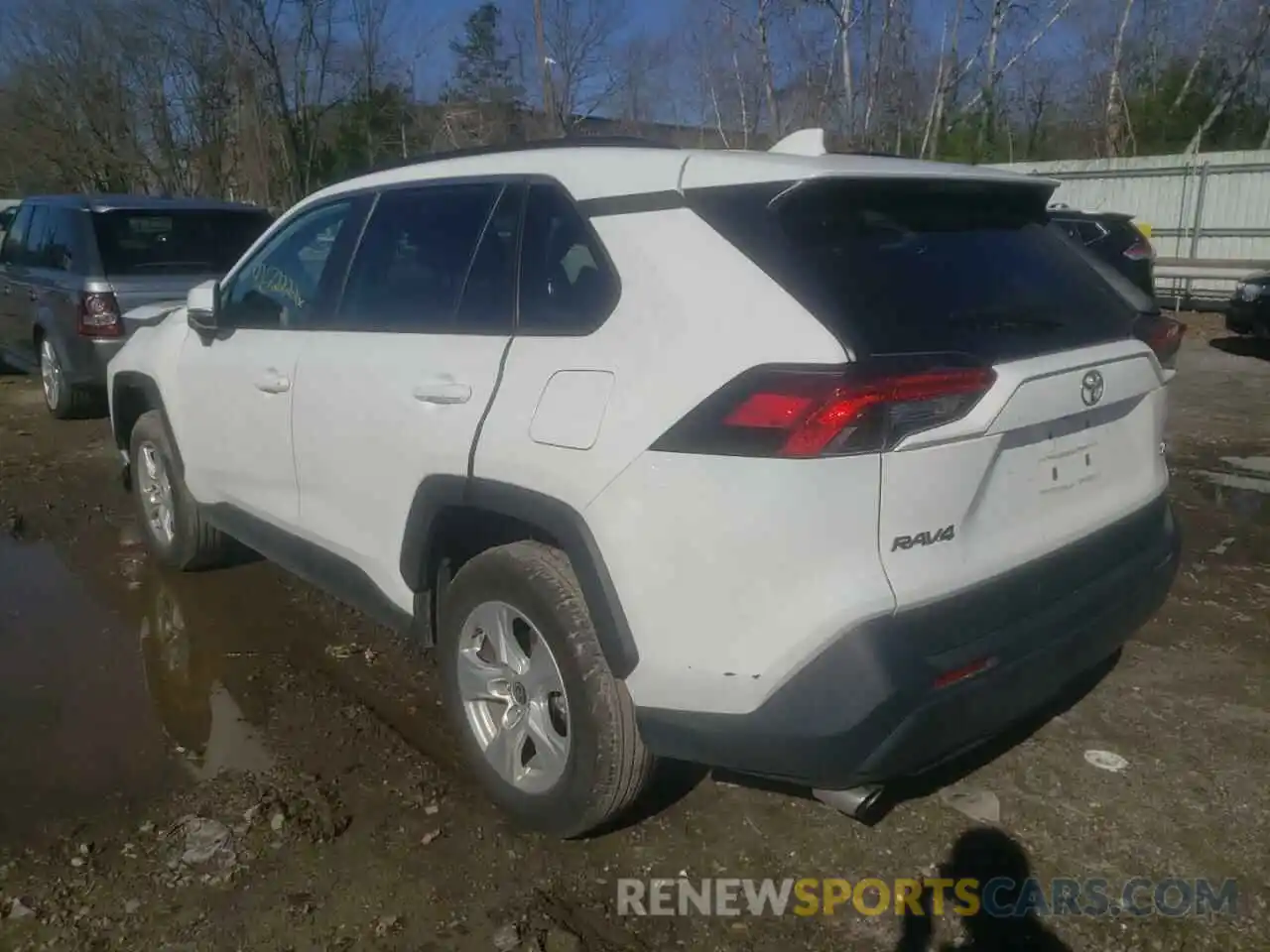 3 Photograph of a damaged car 2T3W1RFVXMW150598 TOYOTA RAV4 2021