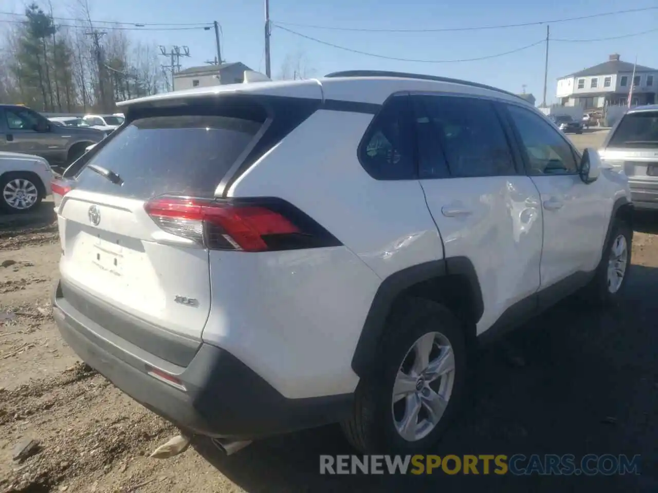 4 Photograph of a damaged car 2T3W1RFVXMW150598 TOYOTA RAV4 2021