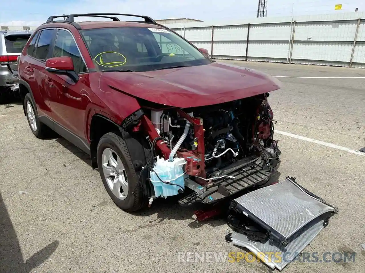 1 Photograph of a damaged car 2T3W1RFVXMW160578 TOYOTA RAV4 2021