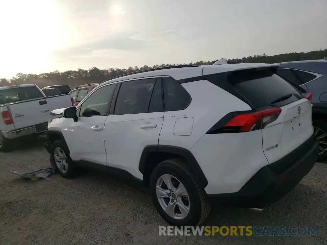 3 Photograph of a damaged car 2T3W1RFVXMW161214 TOYOTA RAV4 2021