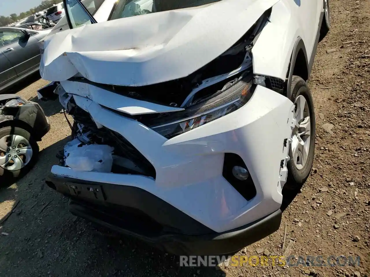 9 Photograph of a damaged car 2T3W1RFVXMW161830 TOYOTA RAV4 2021