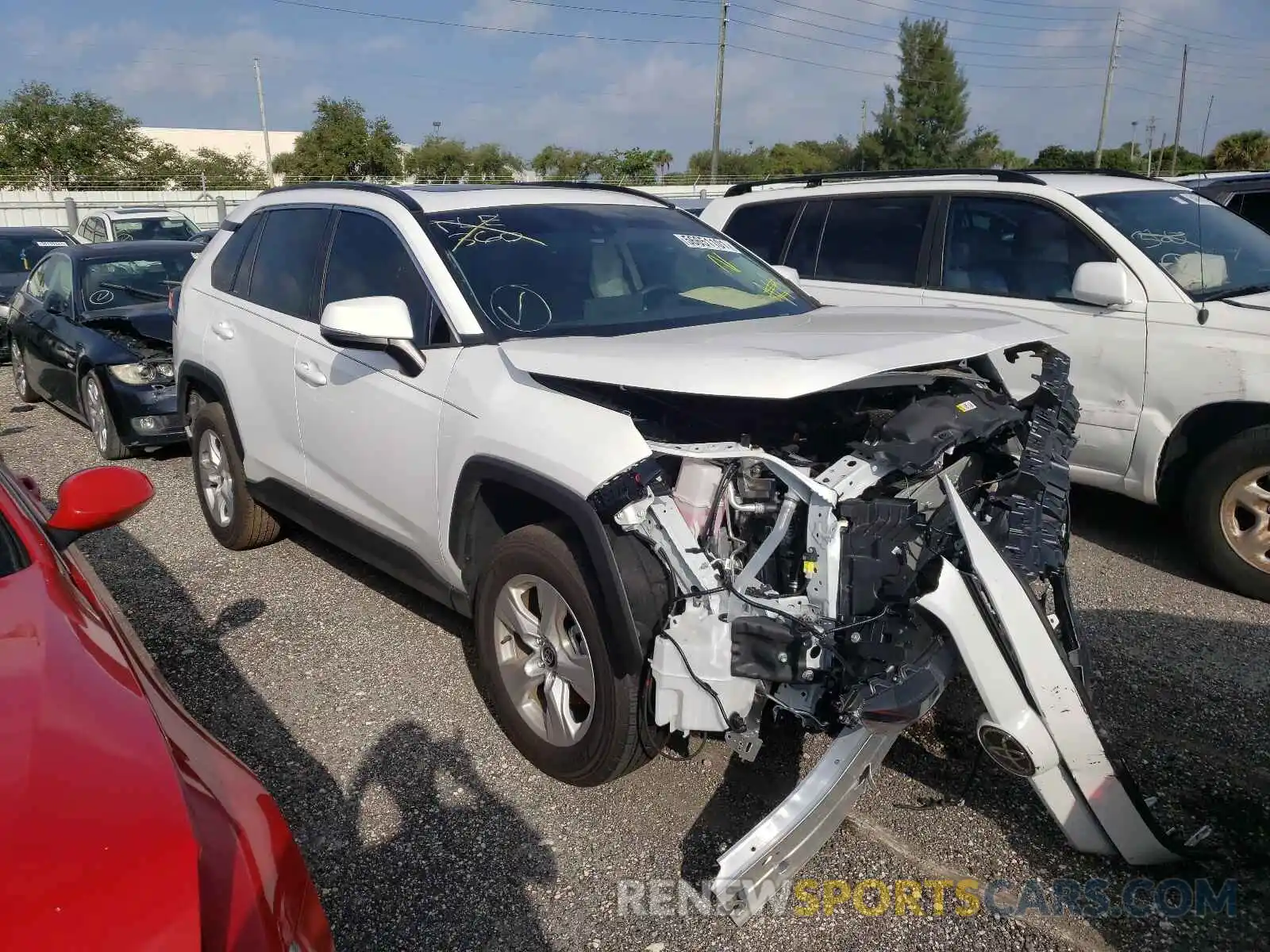 1 Photograph of a damaged car 2T3W1RFVXMW166946 TOYOTA RAV4 2021