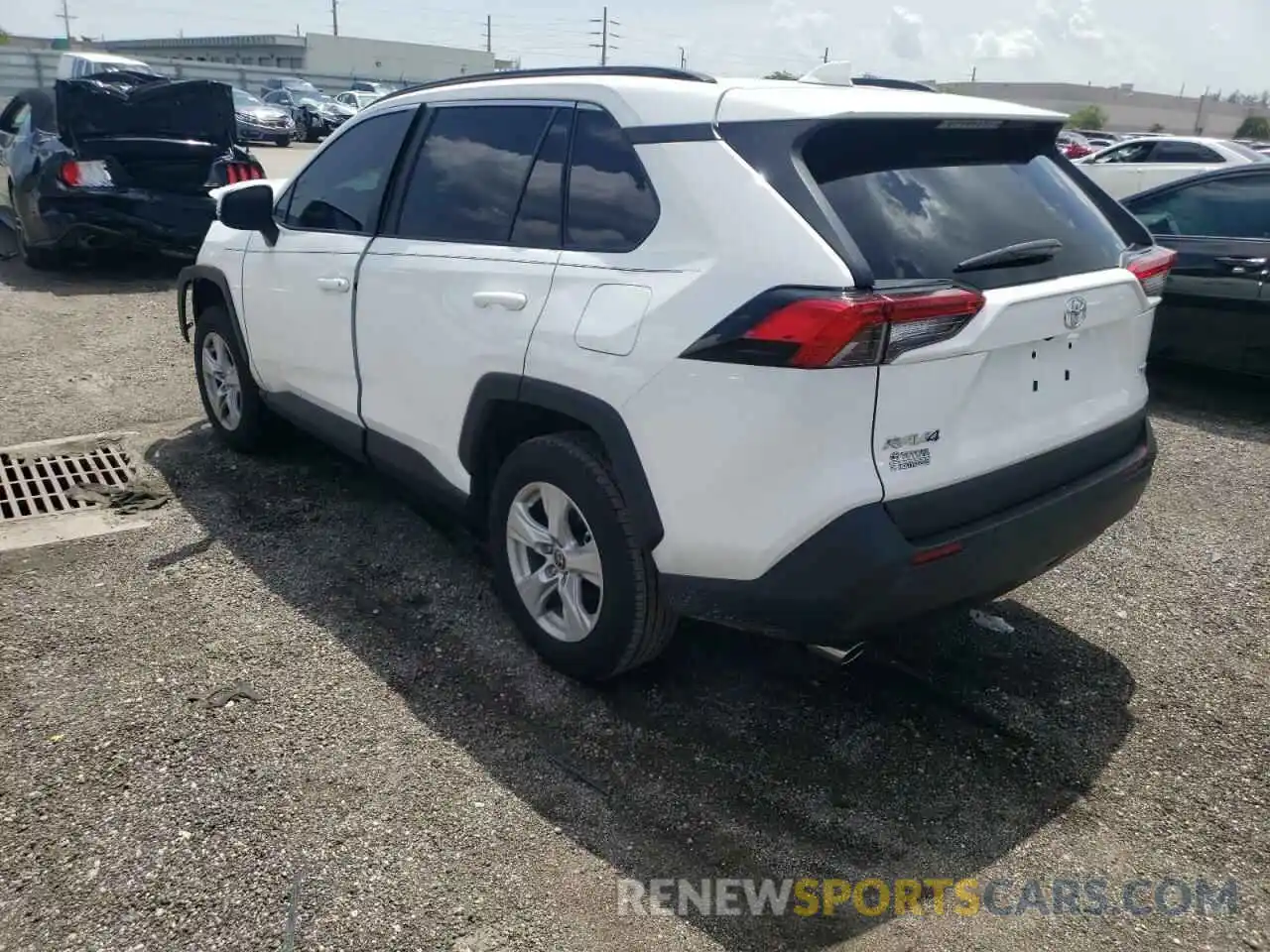 3 Photograph of a damaged car 2T3W1RFVXMW166946 TOYOTA RAV4 2021