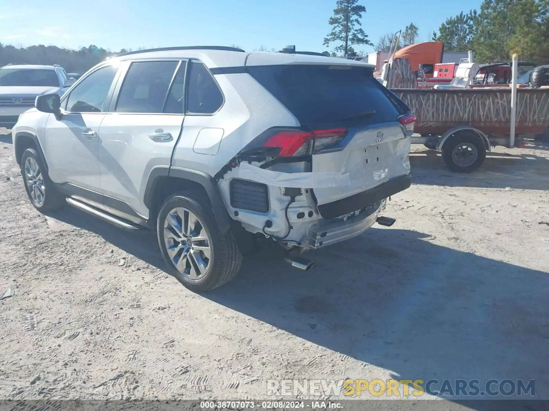 3 Photograph of a damaged car 2T3Y1RFV0MW123936 TOYOTA RAV4 2021