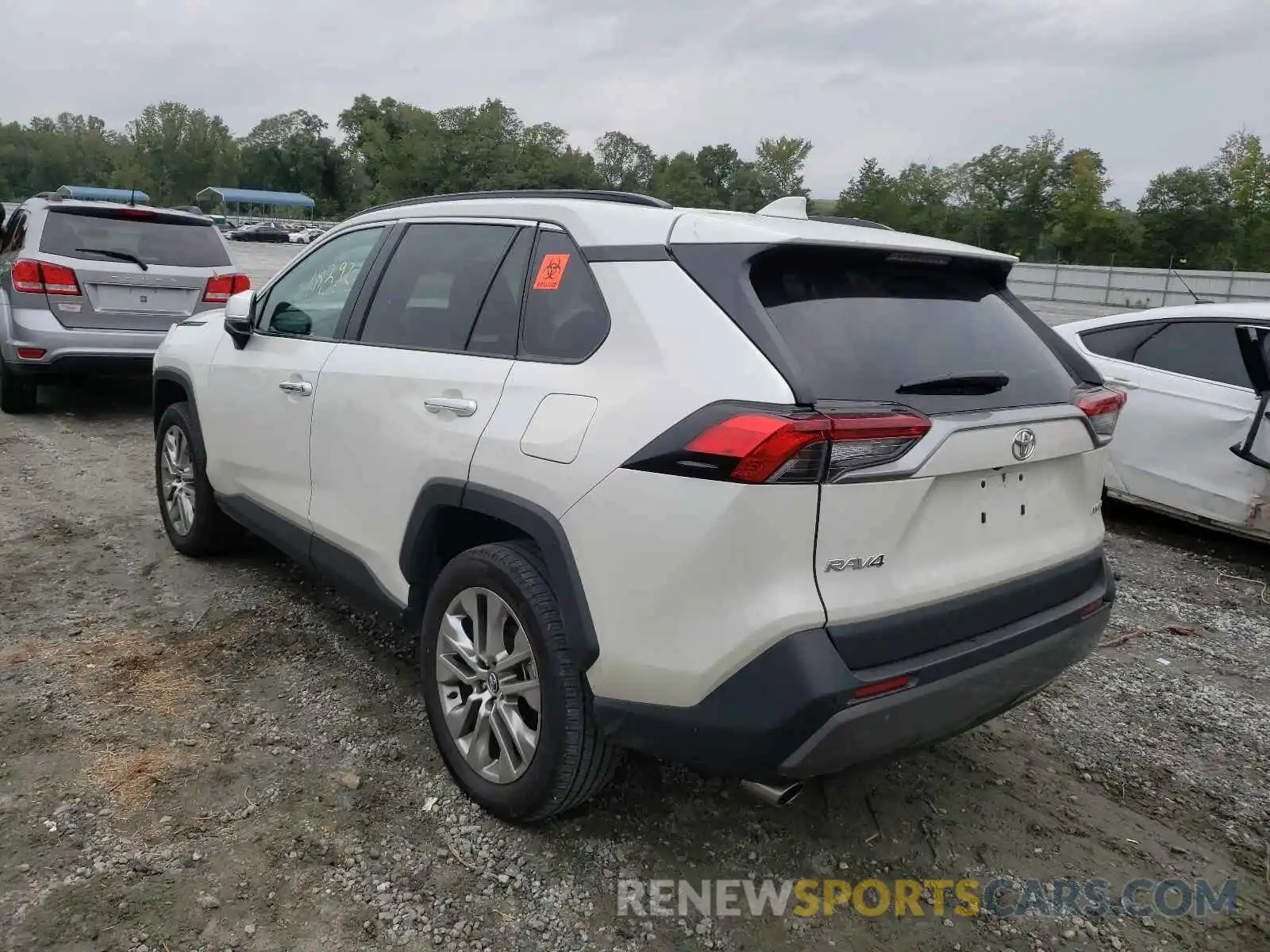 3 Photograph of a damaged car 2T3Y1RFV4MW123146 TOYOTA RAV4 2021