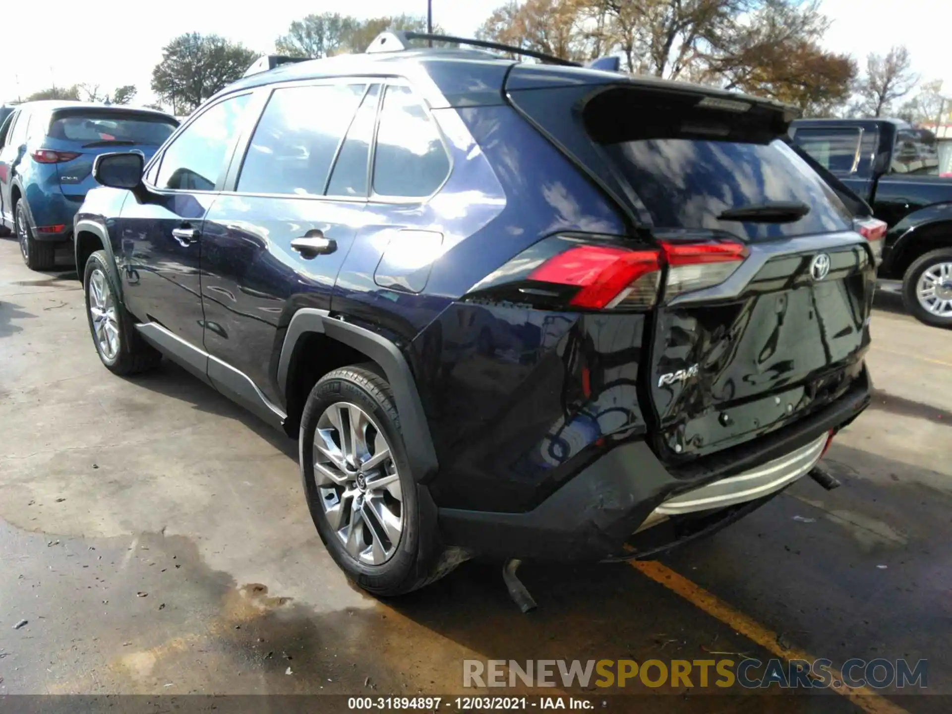 3 Photograph of a damaged car 2T3Y1RFVXMW131414 TOYOTA RAV4 2021