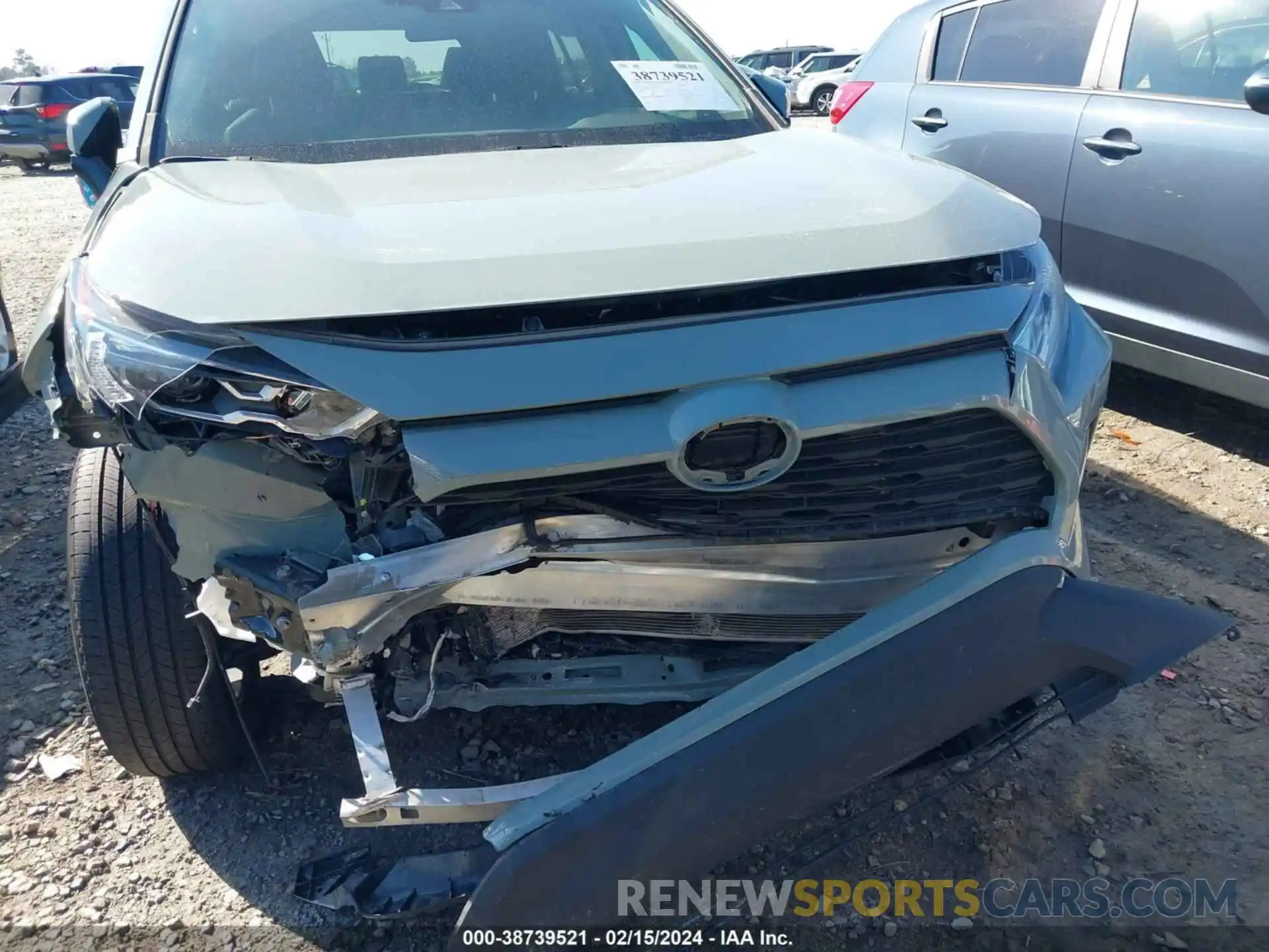 18 Photograph of a damaged car 4T3B6RFV0MU021902 TOYOTA RAV4 2021