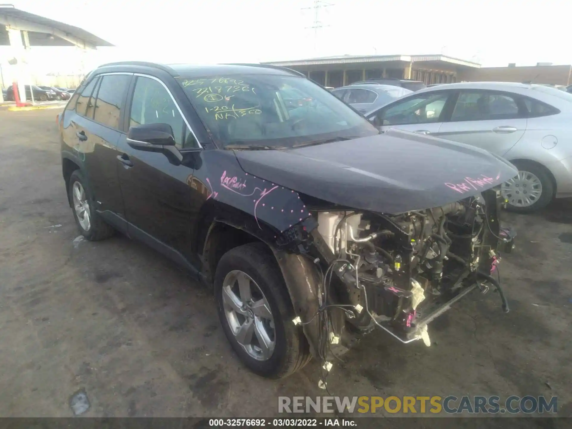 1 Photograph of a damaged car 4T3B6RFV0MU022225 TOYOTA RAV4 2021