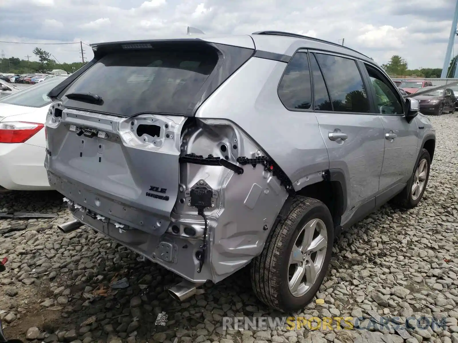 4 Фотография поврежденного автомобиля 4T3B6RFV0MU023620 TOYOTA RAV4 2021