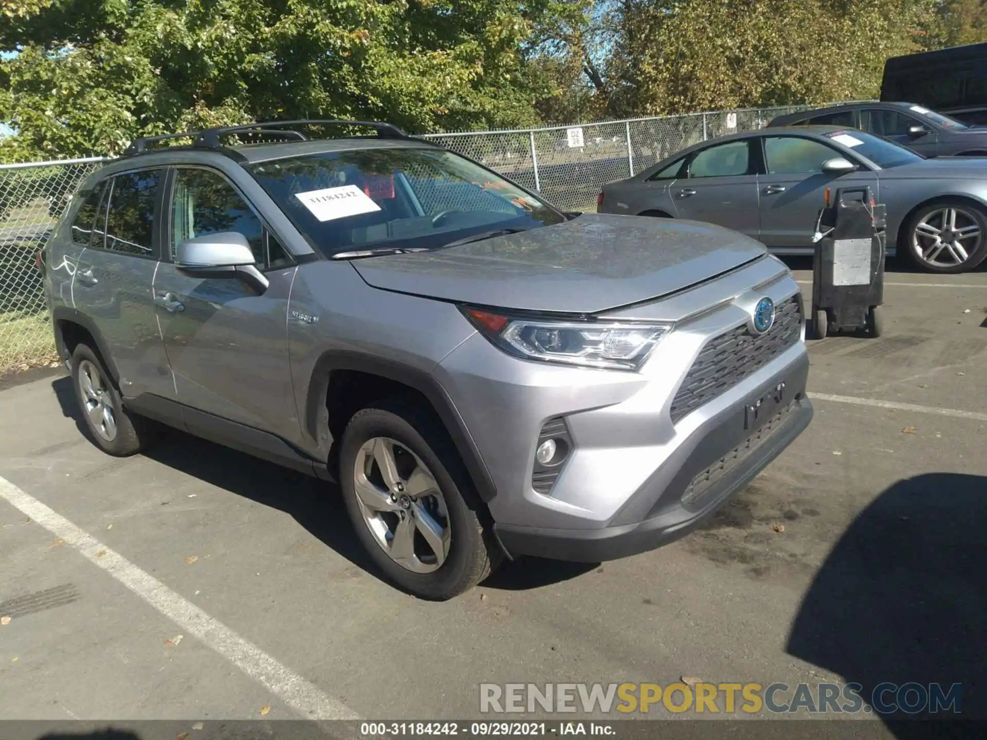 1 Photograph of a damaged car 4T3B6RFV1MU025912 TOYOTA RAV4 2021