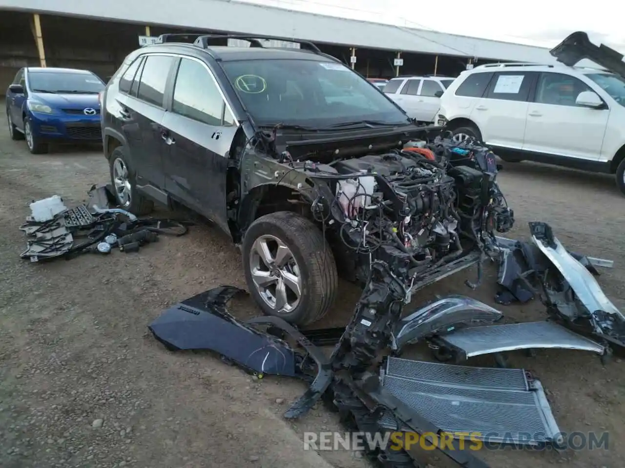 1 Photograph of a damaged car 4T3B6RFV1MU043648 TOYOTA RAV4 2021