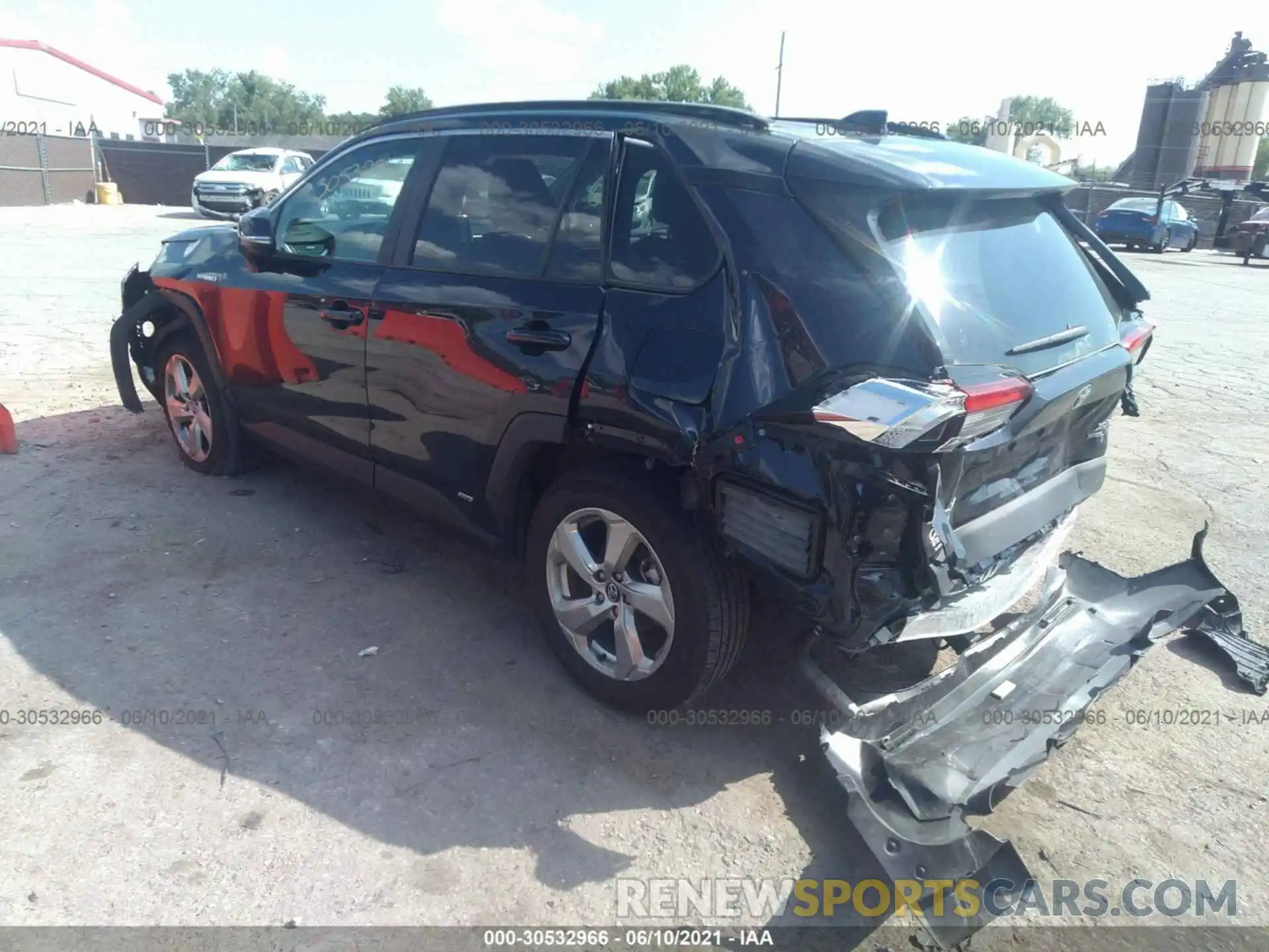 3 Photograph of a damaged car 4T3B6RFV2MU018466 TOYOTA RAV4 2021