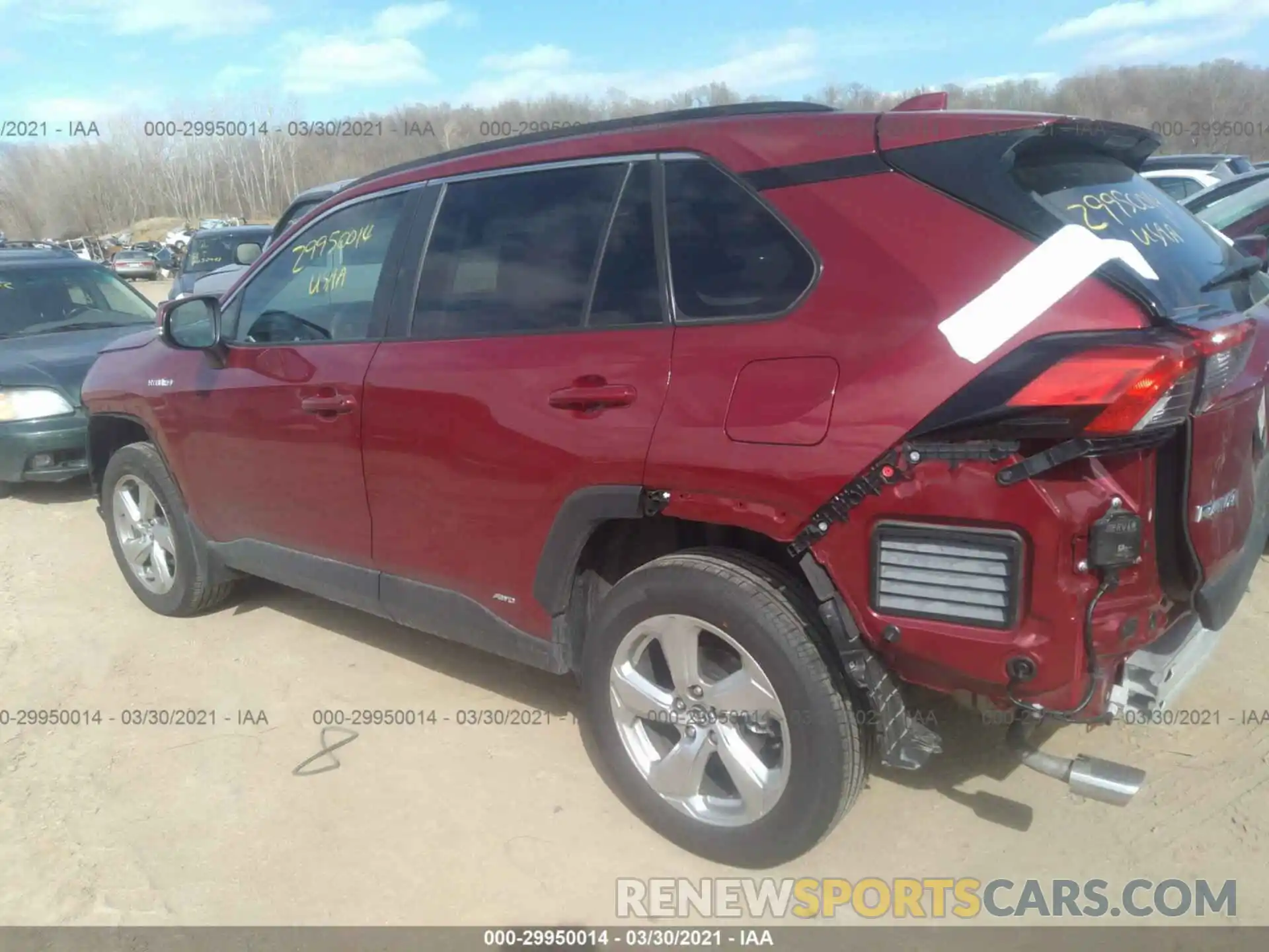 3 Photograph of a damaged car 4T3B6RFV2MU019701 TOYOTA RAV4 2021