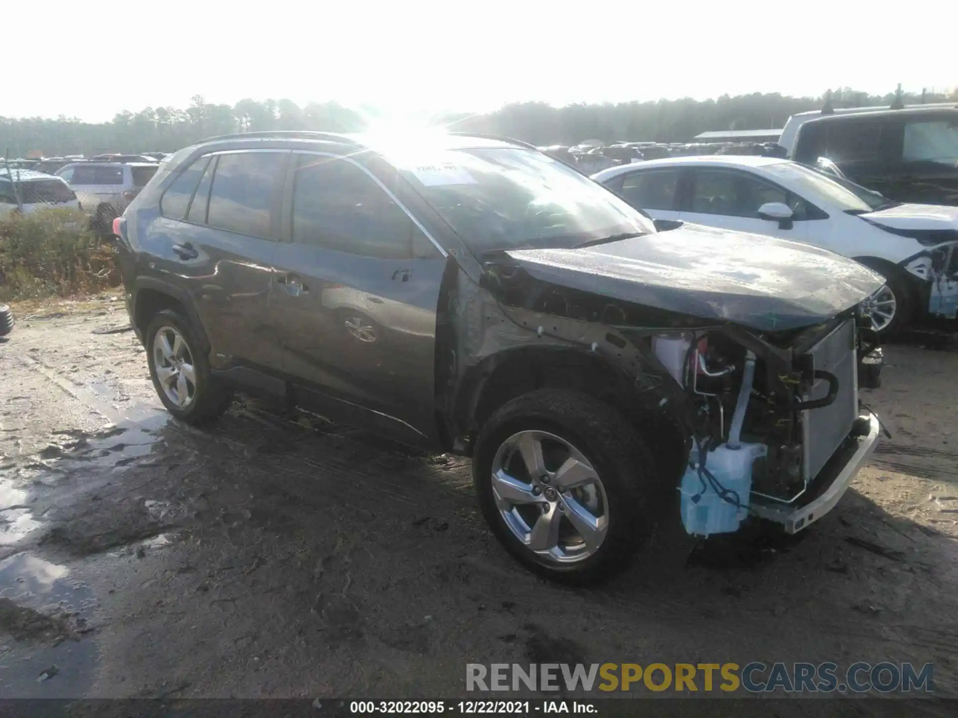 1 Photograph of a damaged car 4T3B6RFV2MU036143 TOYOTA RAV4 2021