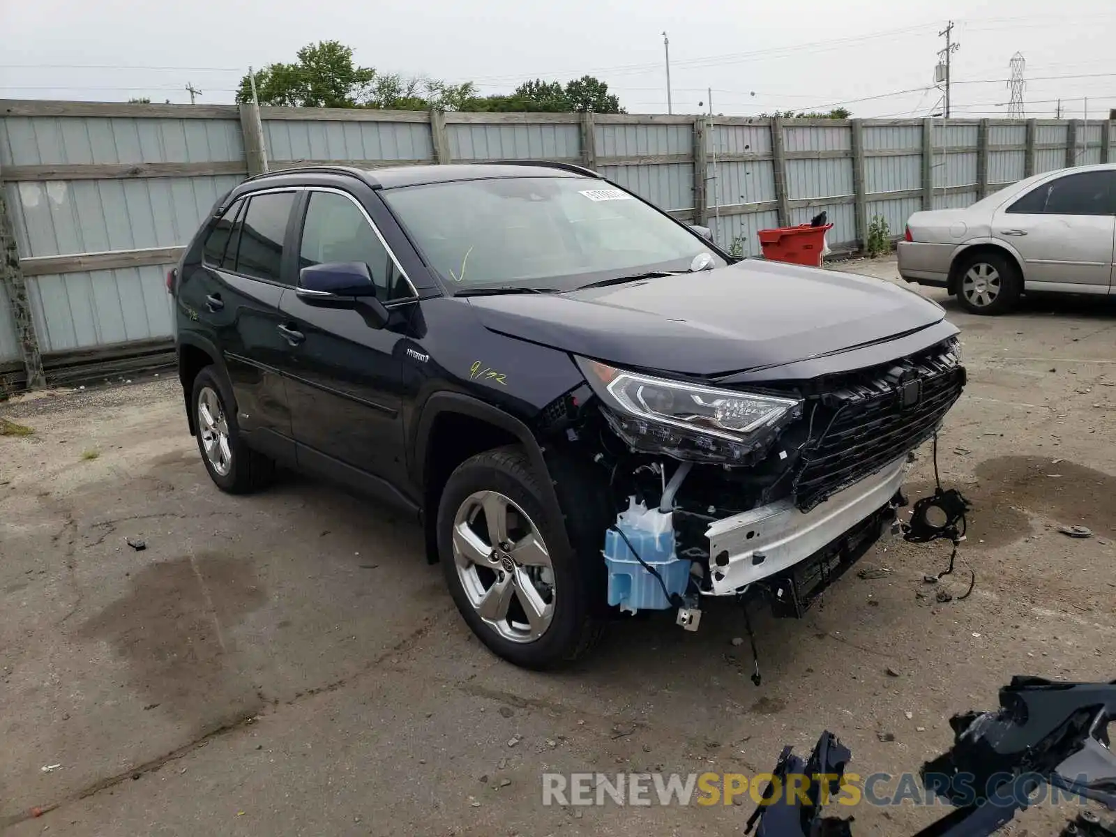 1 Photograph of a damaged car 4T3B6RFV2MU045313 TOYOTA RAV4 2021