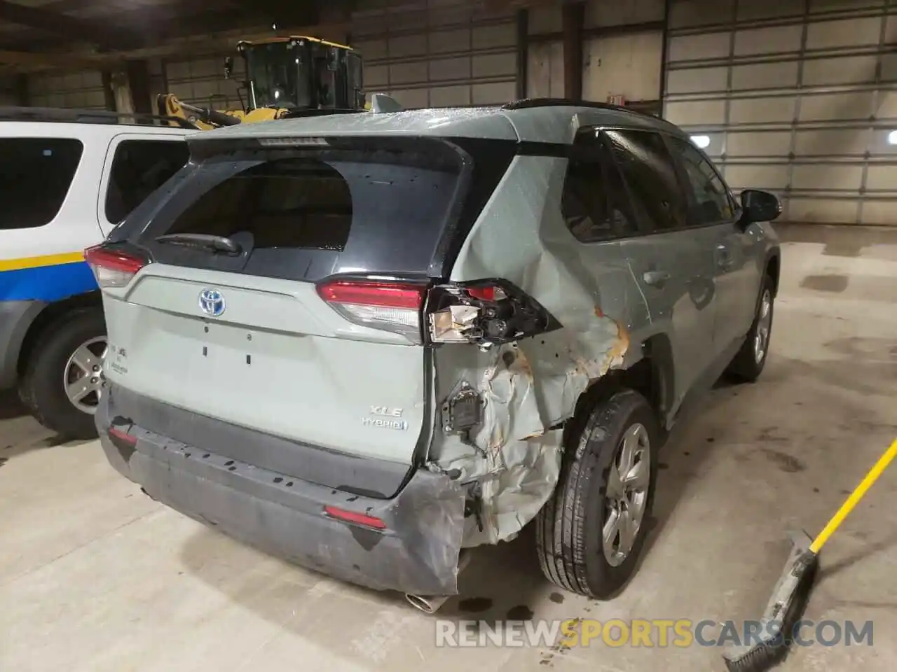 4 Photograph of a damaged car 4T3B6RFV3MU041786 TOYOTA RAV4 2021