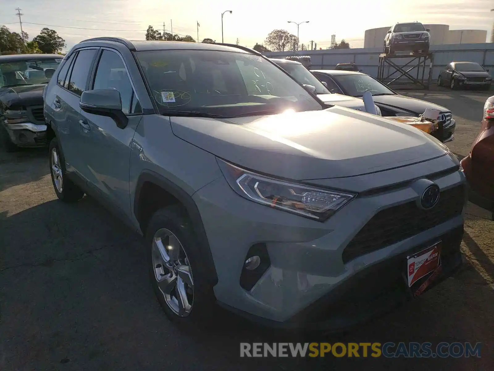 1 Фотография поврежденного автомобиля 4T3B6RFV4MU011826 TOYOTA RAV4 2021