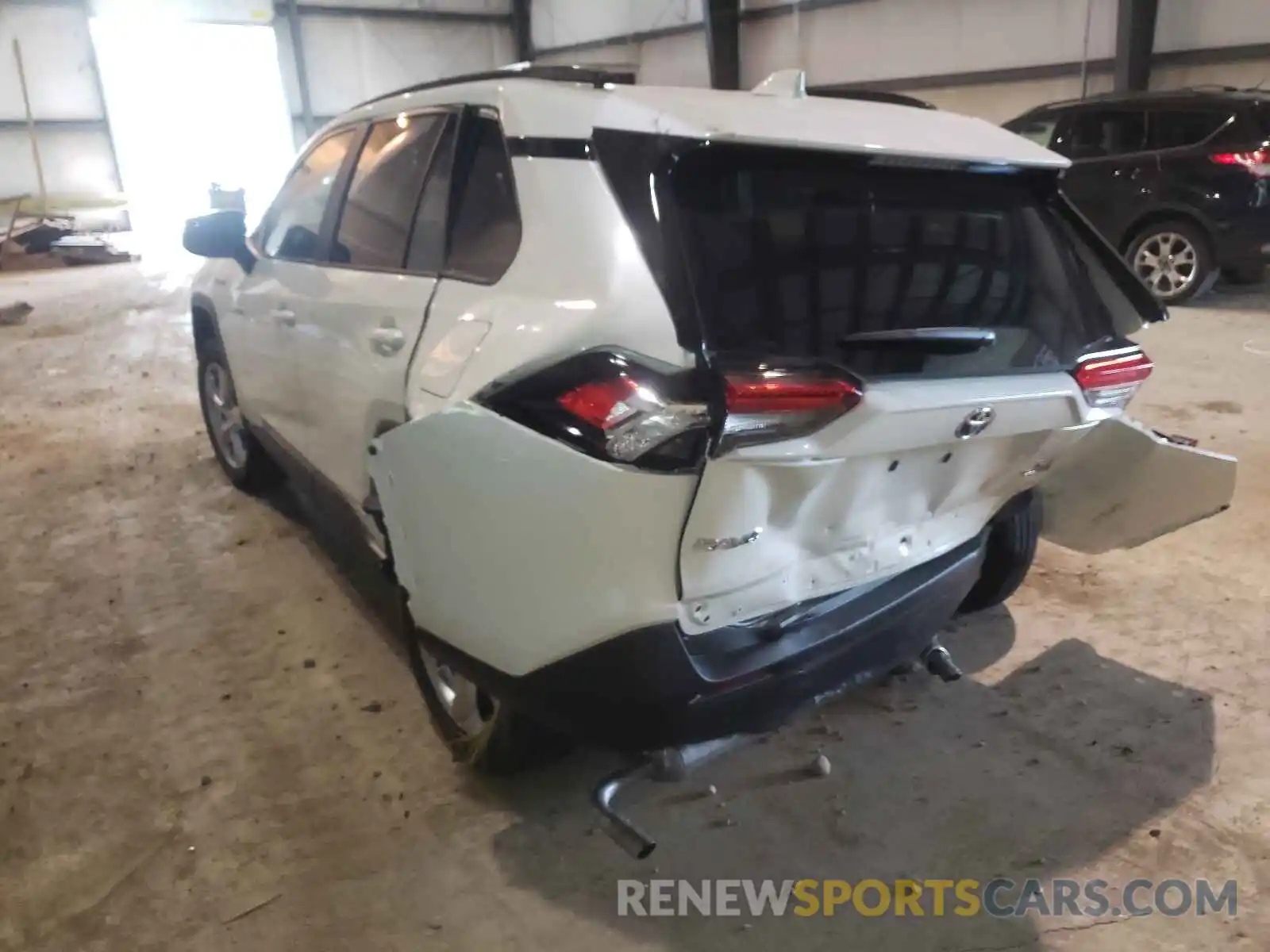 3 Photograph of a damaged car 4T3B6RFV4MU024950 TOYOTA RAV4 2021