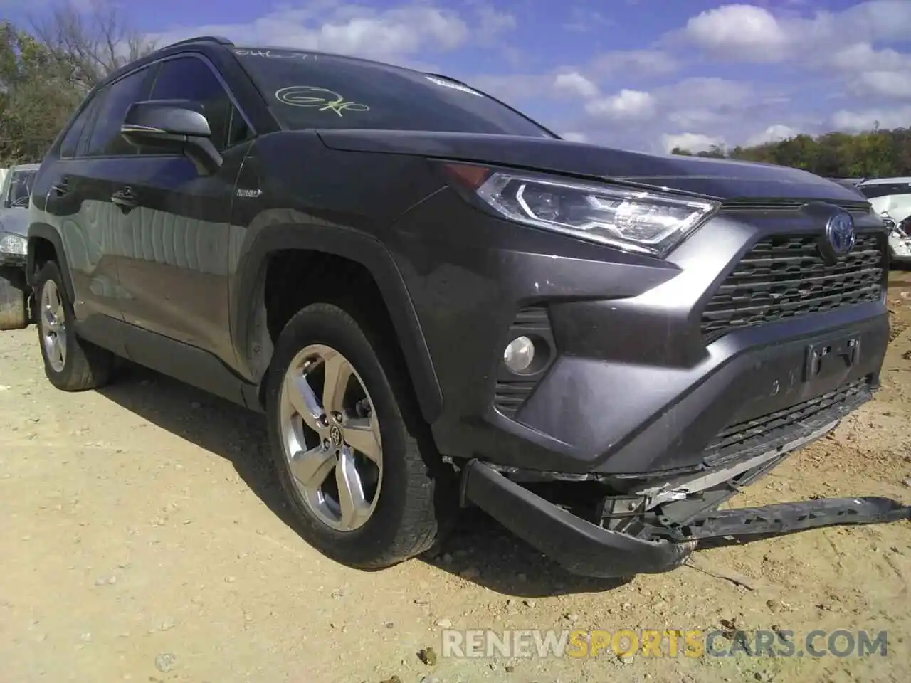 1 Photograph of a damaged car 4T3B6RFV4MU046091 TOYOTA RAV4 2021