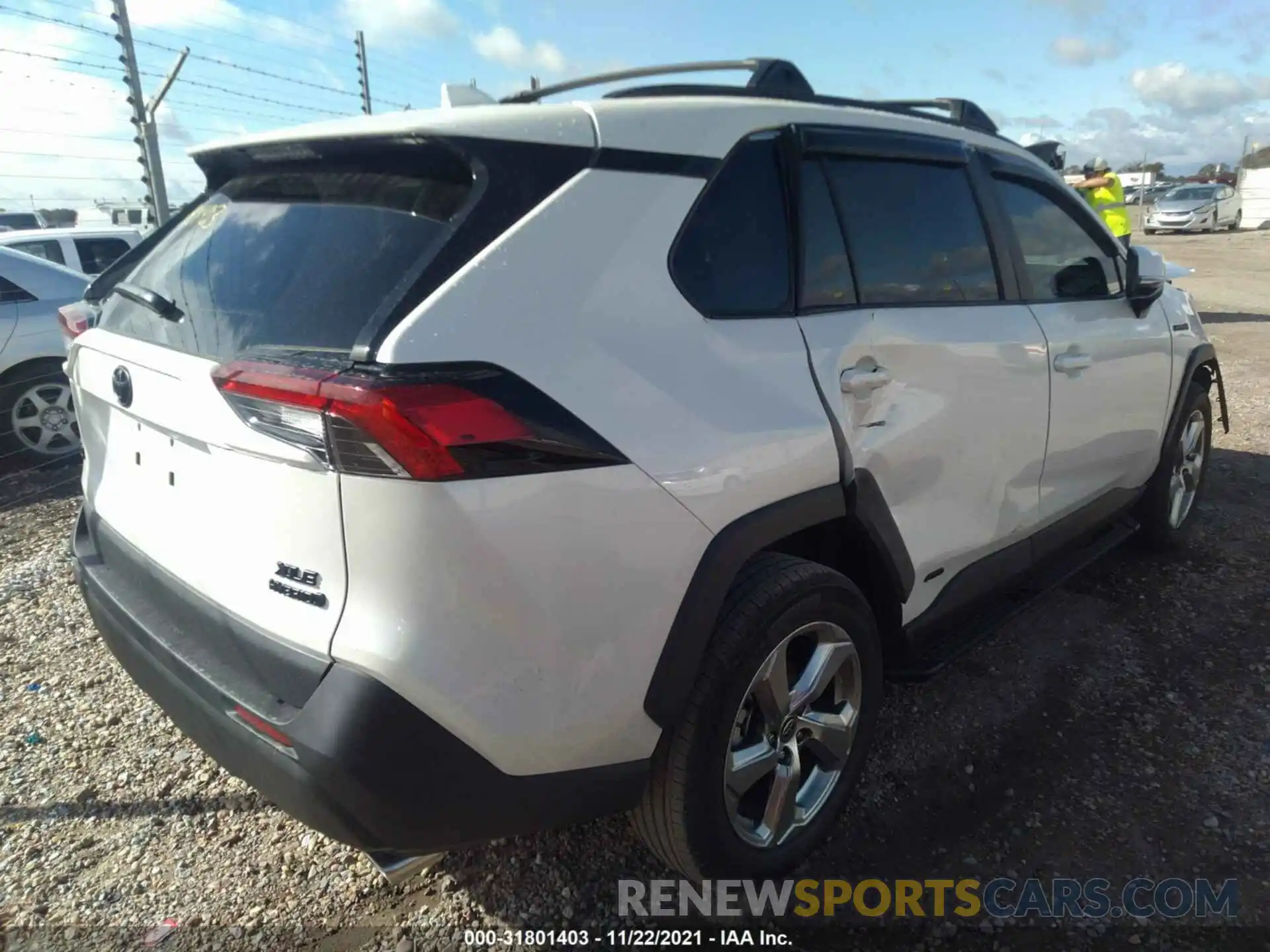 4 Photograph of a damaged car 4T3B6RFV4MU051517 TOYOTA RAV4 2021