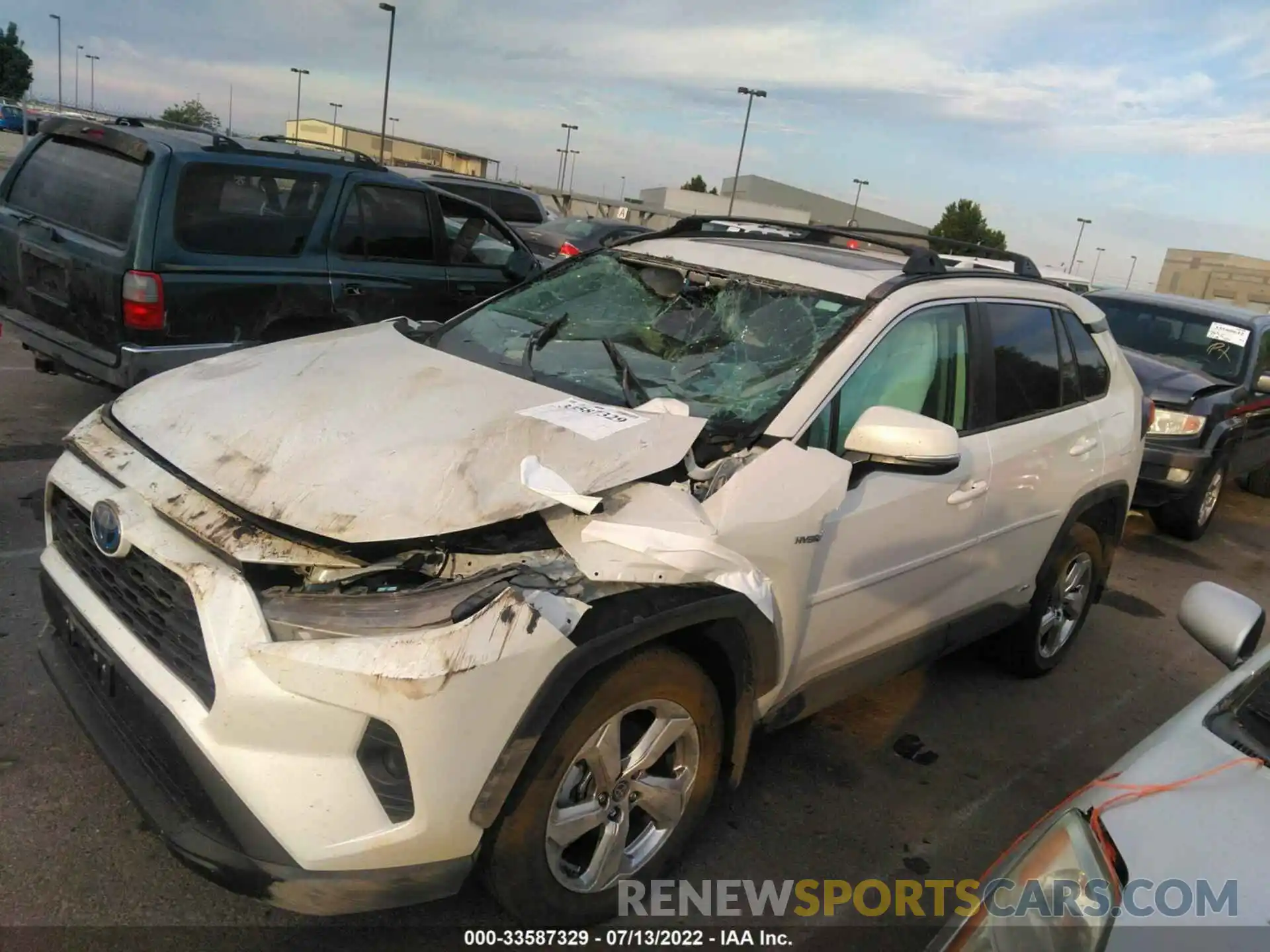 2 Photograph of a damaged car 4T3B6RFV4MU064199 TOYOTA RAV4 2021