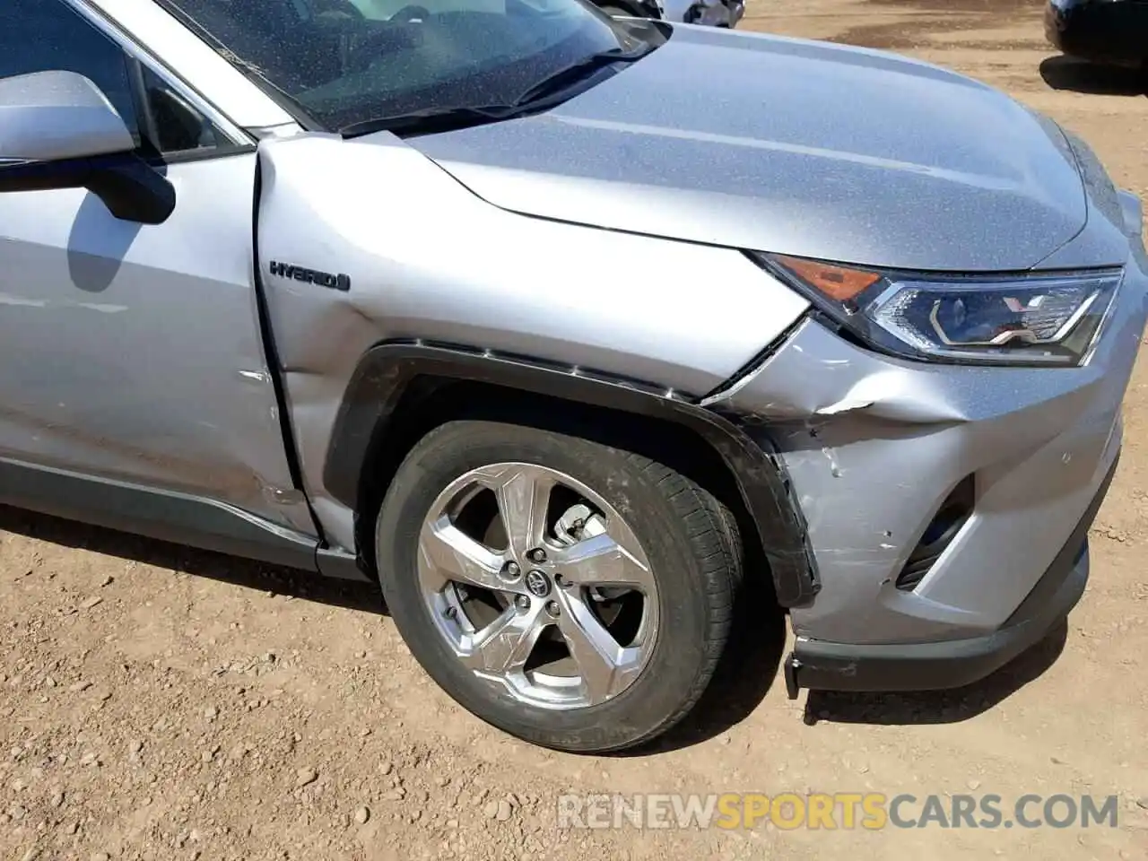 9 Photograph of a damaged car 4T3B6RFV5MU024567 TOYOTA RAV4 2021