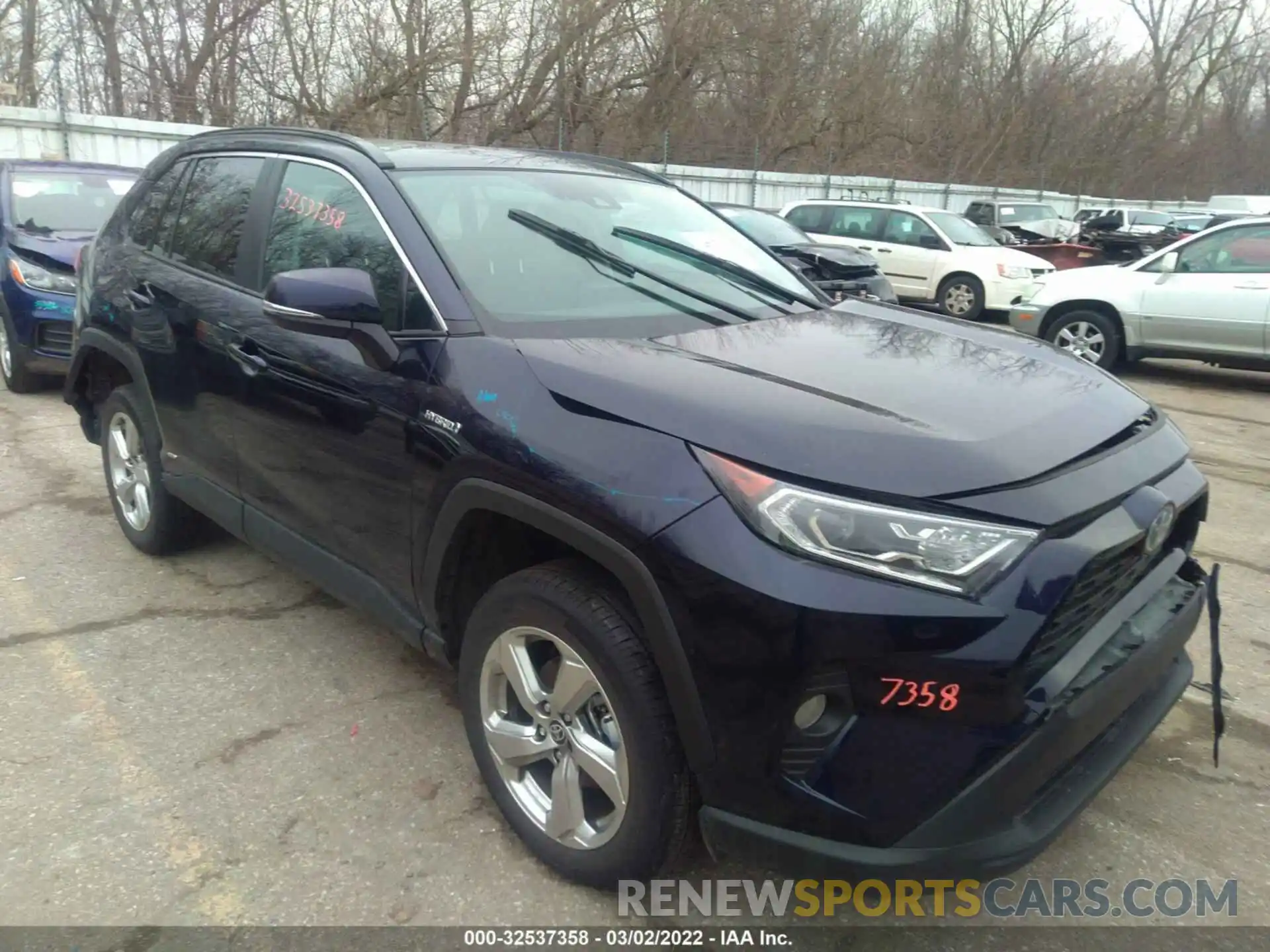 1 Photograph of a damaged car 4T3B6RFV5MU043555 TOYOTA RAV4 2021