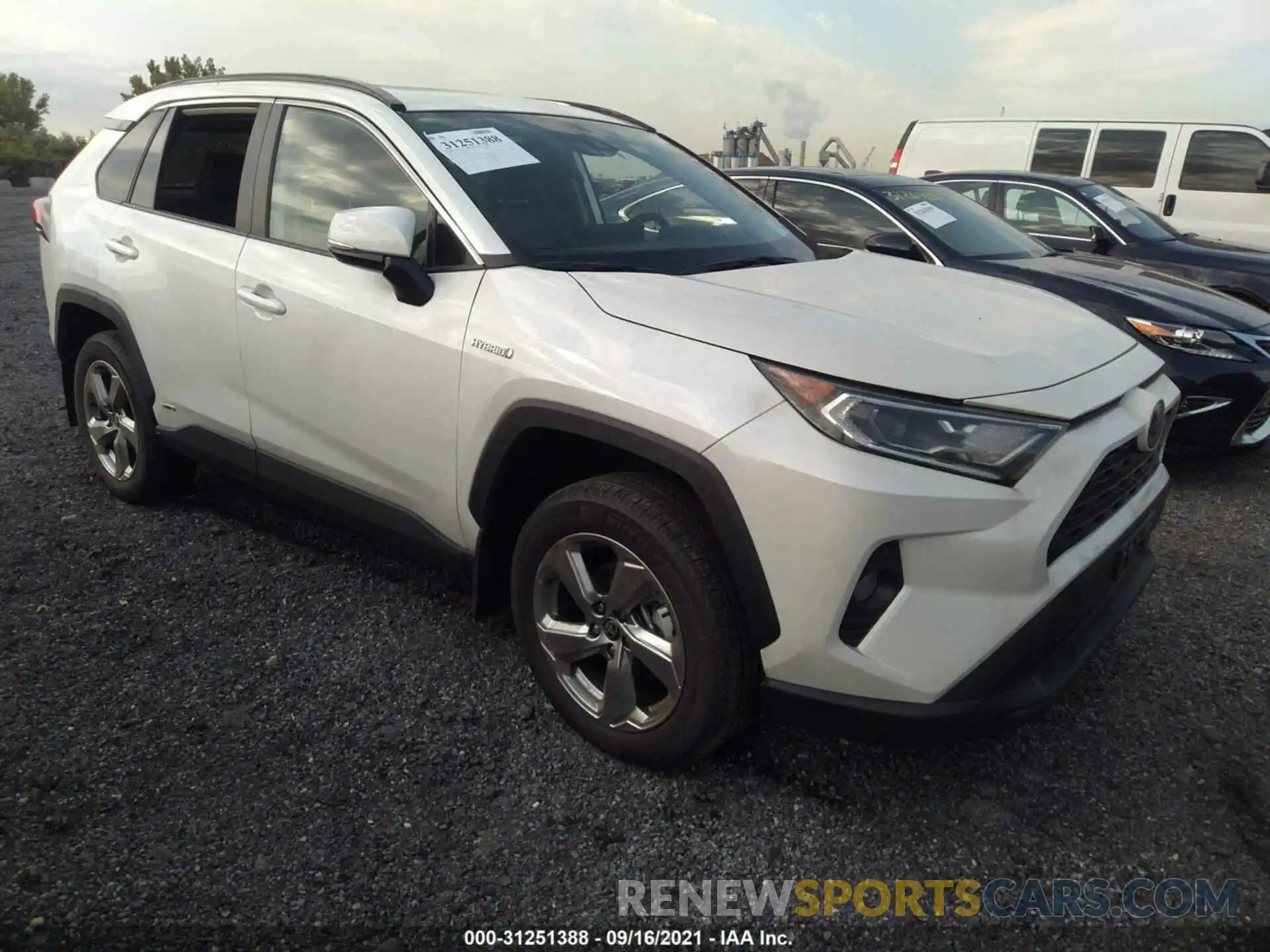 1 Photograph of a damaged car 4T3B6RFV5MU045080 TOYOTA RAV4 2021