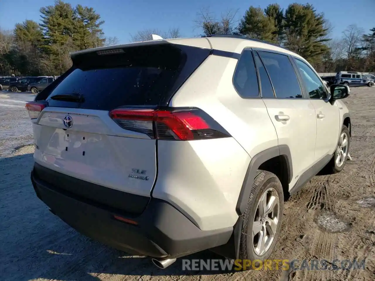 4 Photograph of a damaged car 4T3B6RFV5MU054748 TOYOTA RAV4 2021