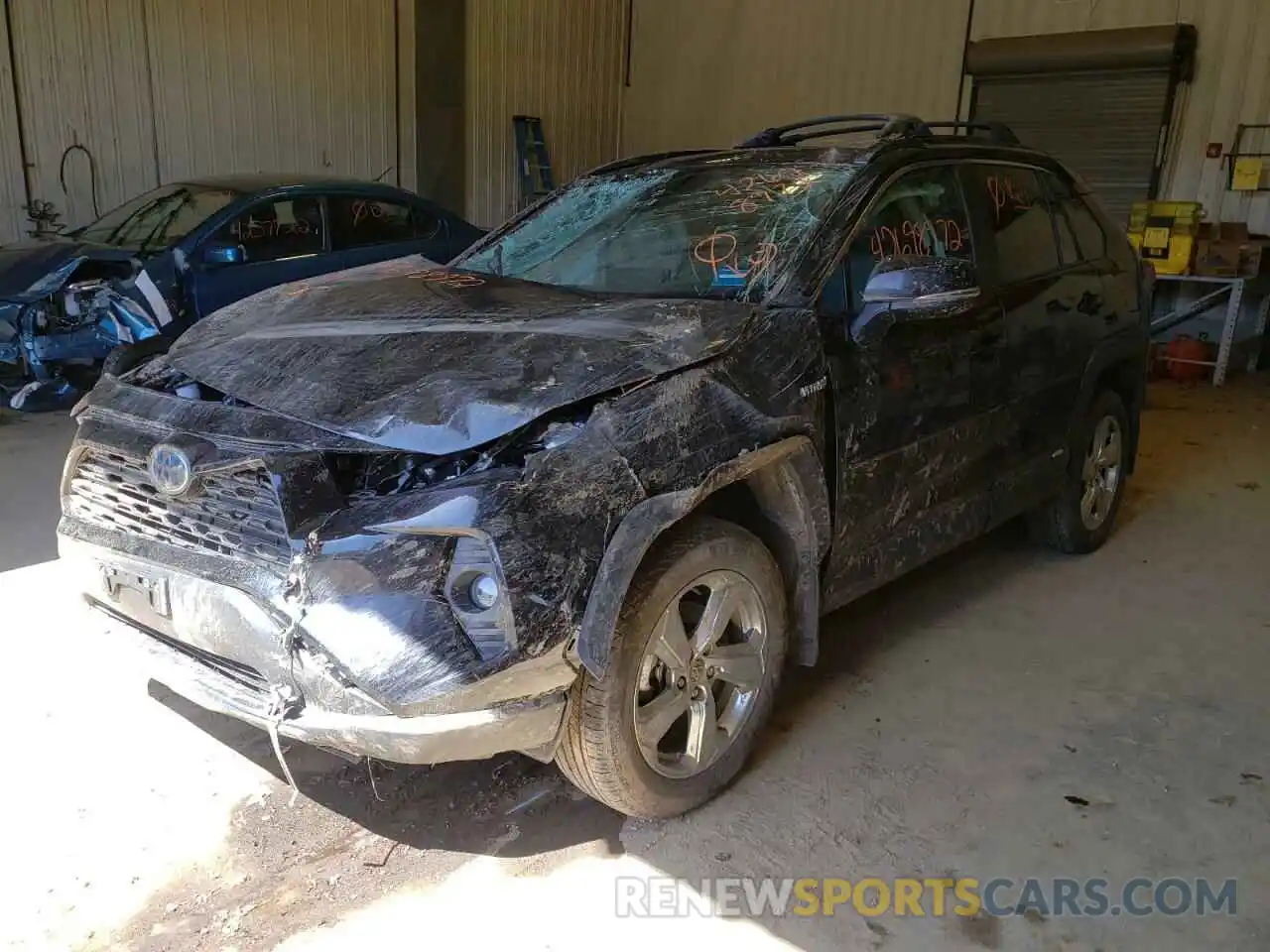 2 Photograph of a damaged car 4T3B6RFV6MU033469 TOYOTA RAV4 2021